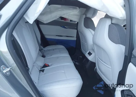 2025 Cadillac Optiq Luxury 1 Awd z USA, uszkodzony, nr VIN 3GYK3BMR2SS249653